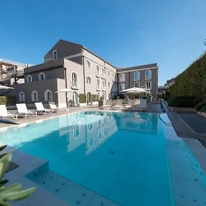 4* Otel Airone